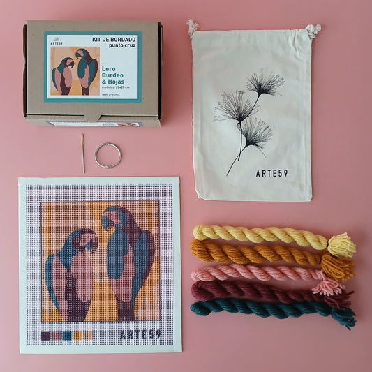 Kit 20x20 cm loro burdeo y hojas
