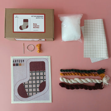 Arte59 Kit de bordado: Colección Navidad Kit Navidad: bota inglesa burdeo