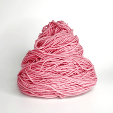 Cargar imagen en el visor de la galería, Arte59 lana rustica para telar Lana rústica Rosado 42

