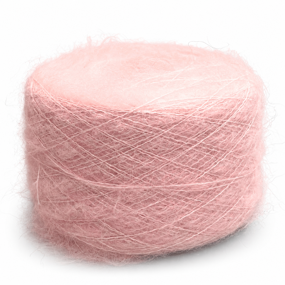 Baby alpaca brushed rosado claro ZQ06 sobre fondo blanco