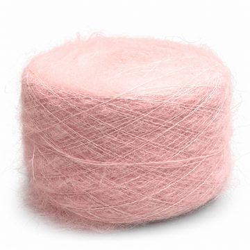 Baby alpaca brushed rosado claro ZQ06 sobre fondo blanco