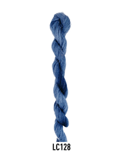 Cargar imagen en el visor de la galería, Lanabel Crewel LC128 Azul, negro y gris Crewel
