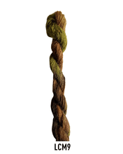 Cargar imagen en el visor de la galería, Lanabel Crewel LCM9 Aldea Crewel
