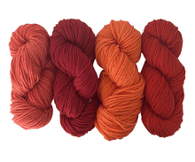 Cargar imagen en el visor de la galería, lanabel LANA NATURAL GRUESA Rojos (lana natural gruesa)
