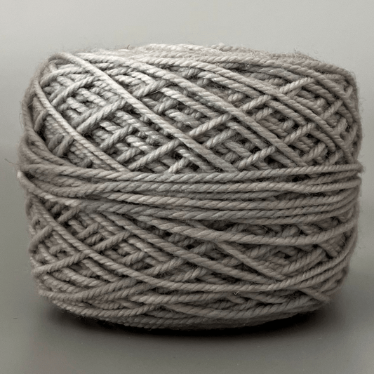 Lanabel MERINO WORSTED MW136 Merino Worsted gris perla 136