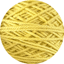 Cargar imagen en el visor de la galería, Lanabel MERINO WORSTED MW552 Merino Worsted verde limón claro 552

